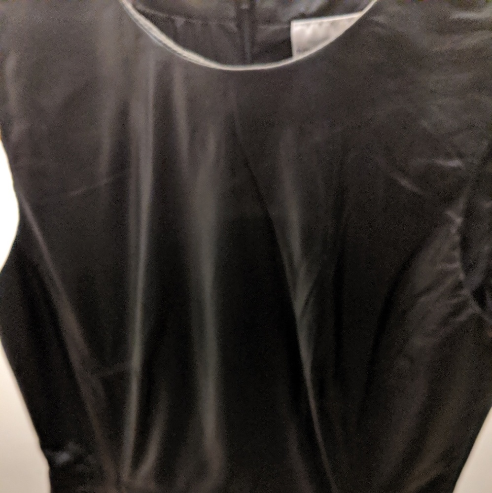 Dress - Picture 6 of 6